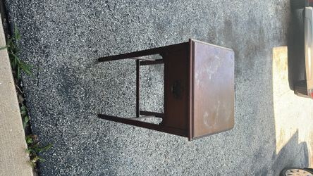 Small table stand
