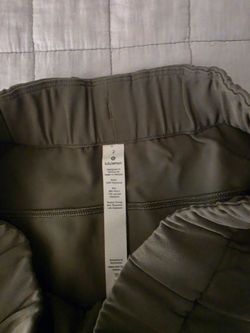 Lululemon size 2