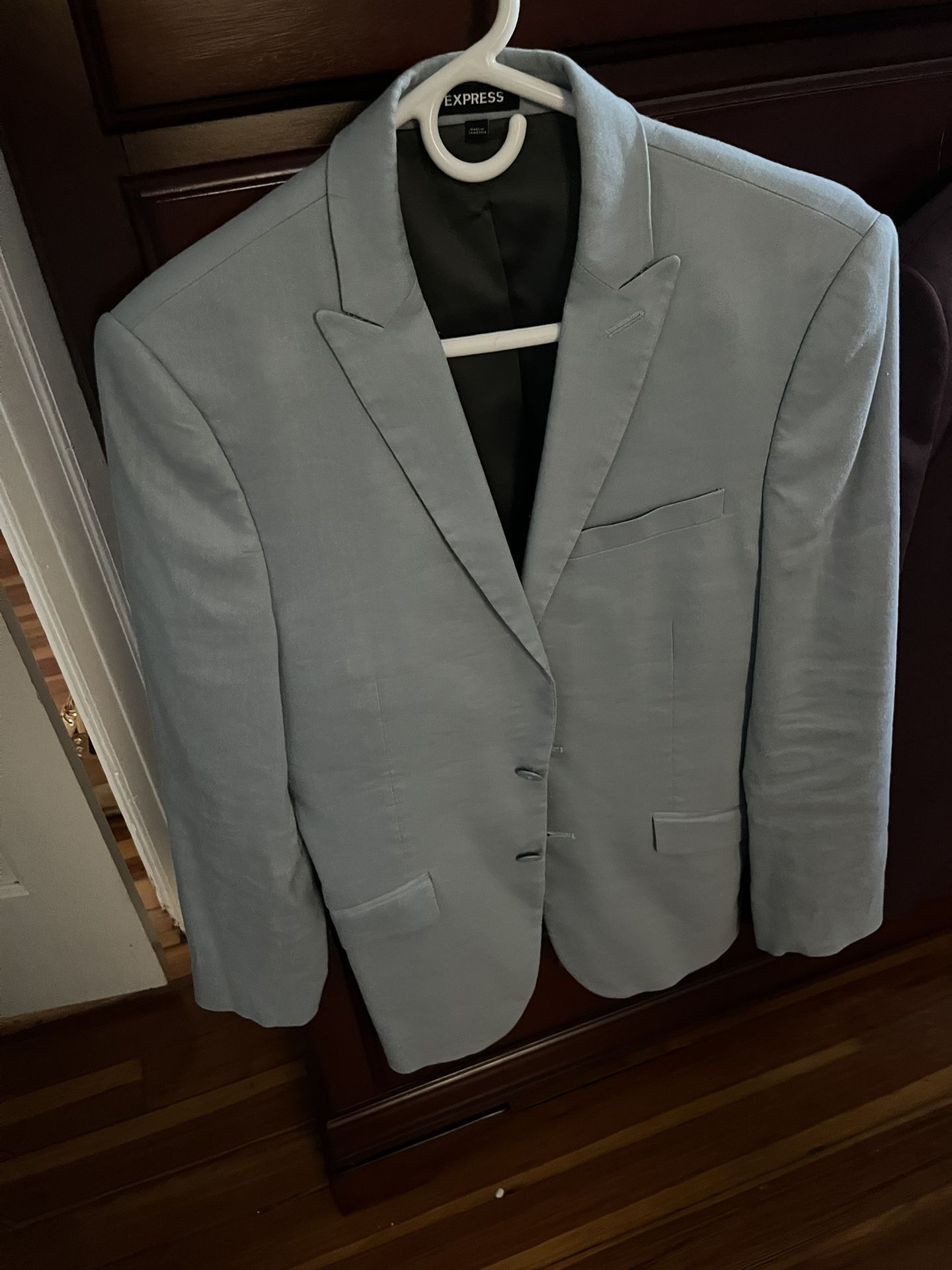modern express suit