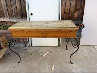 Free table