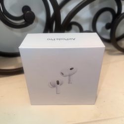 Apple airpods pro 2nd generation with charging case
