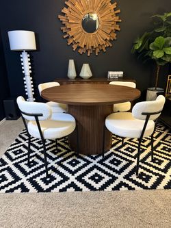Modern 5 Pc Table