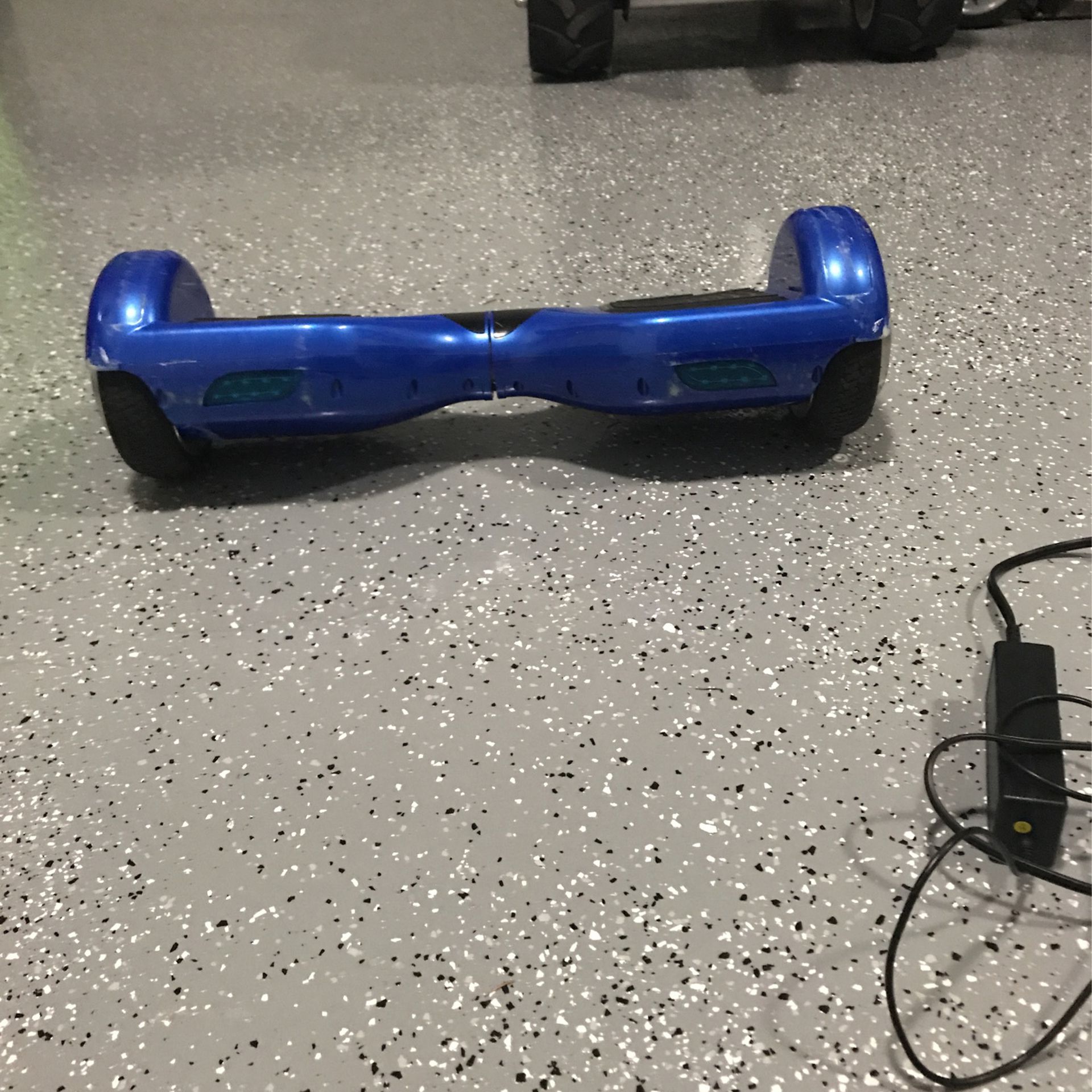 Selling Hover Board Works Perfect And Charger Included