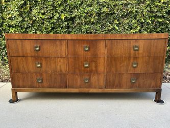 Mid-Century Modern Lowboy Dresser/Credenza
