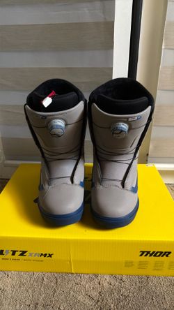 Vans aura og snowboard boots size 10.5