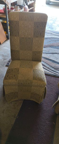 2 Dining chairs
