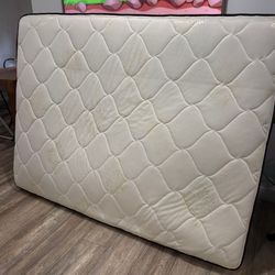 Full size mattress