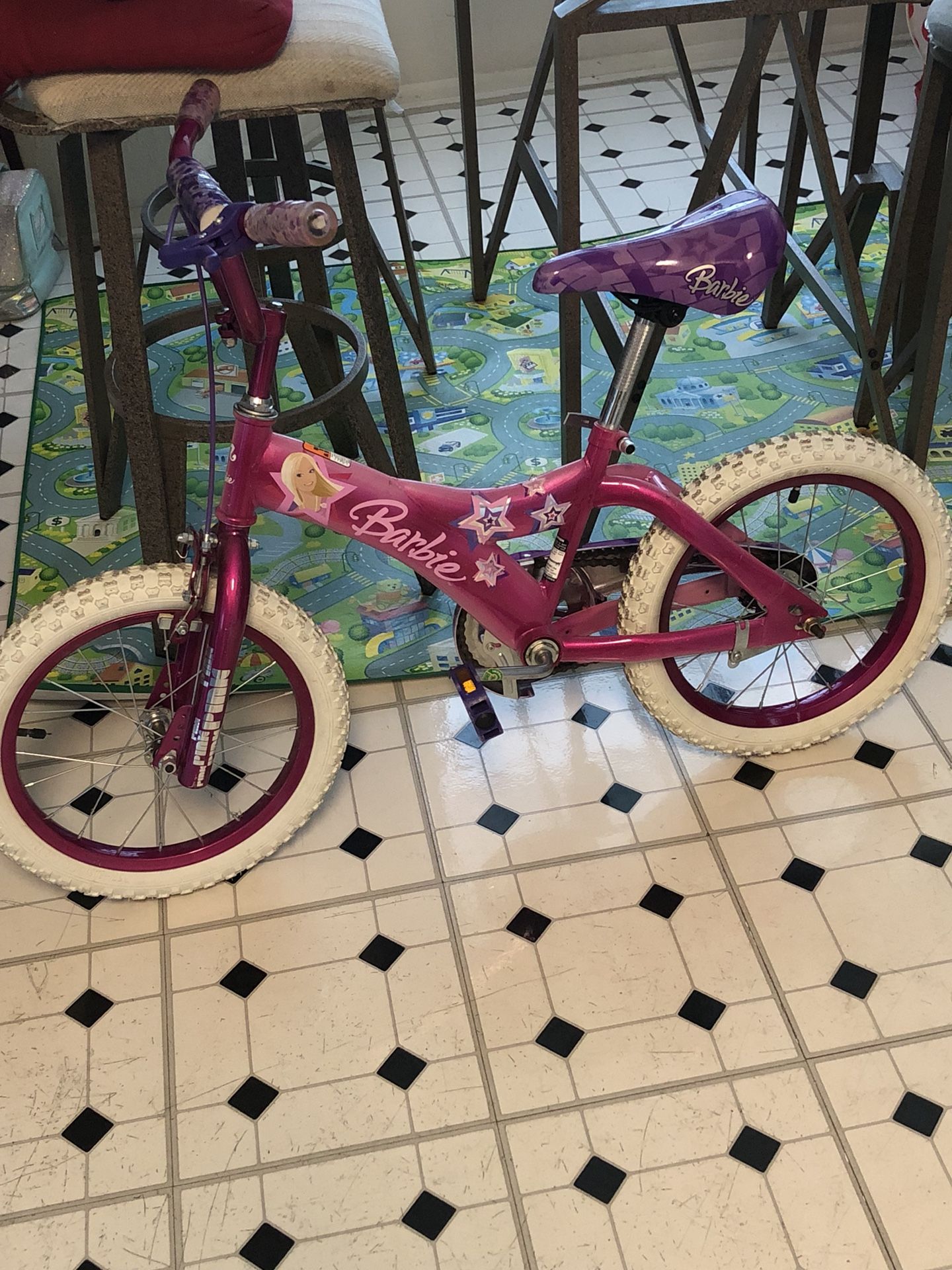 Barbie BMX. 16 inches girls bike.