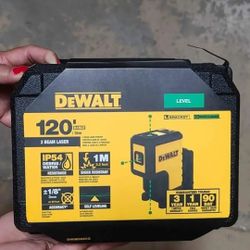 ***BRAND NEW***
DEWALT 120 ft. Green Light Self-Leveling 3-Spot Laser Level with (2) AA Batteries & Case