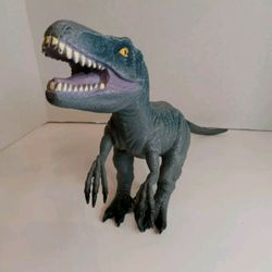 2014 Velociraptor Made In China 2234 C Rubber Toy 11 1/2 inches