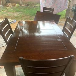 6 Setter Wood Table 