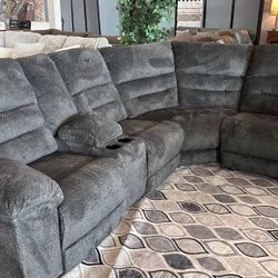 OM• $38 Initial • Brand New Nettington Reclining Sectional 
