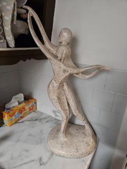 Vintage Lovers couple sculpture