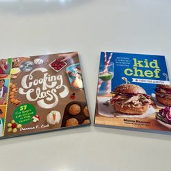 Kids Cookbooks (2): Cooking Class, Kid Chef NWT