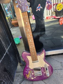 Hannah Montana Guitar