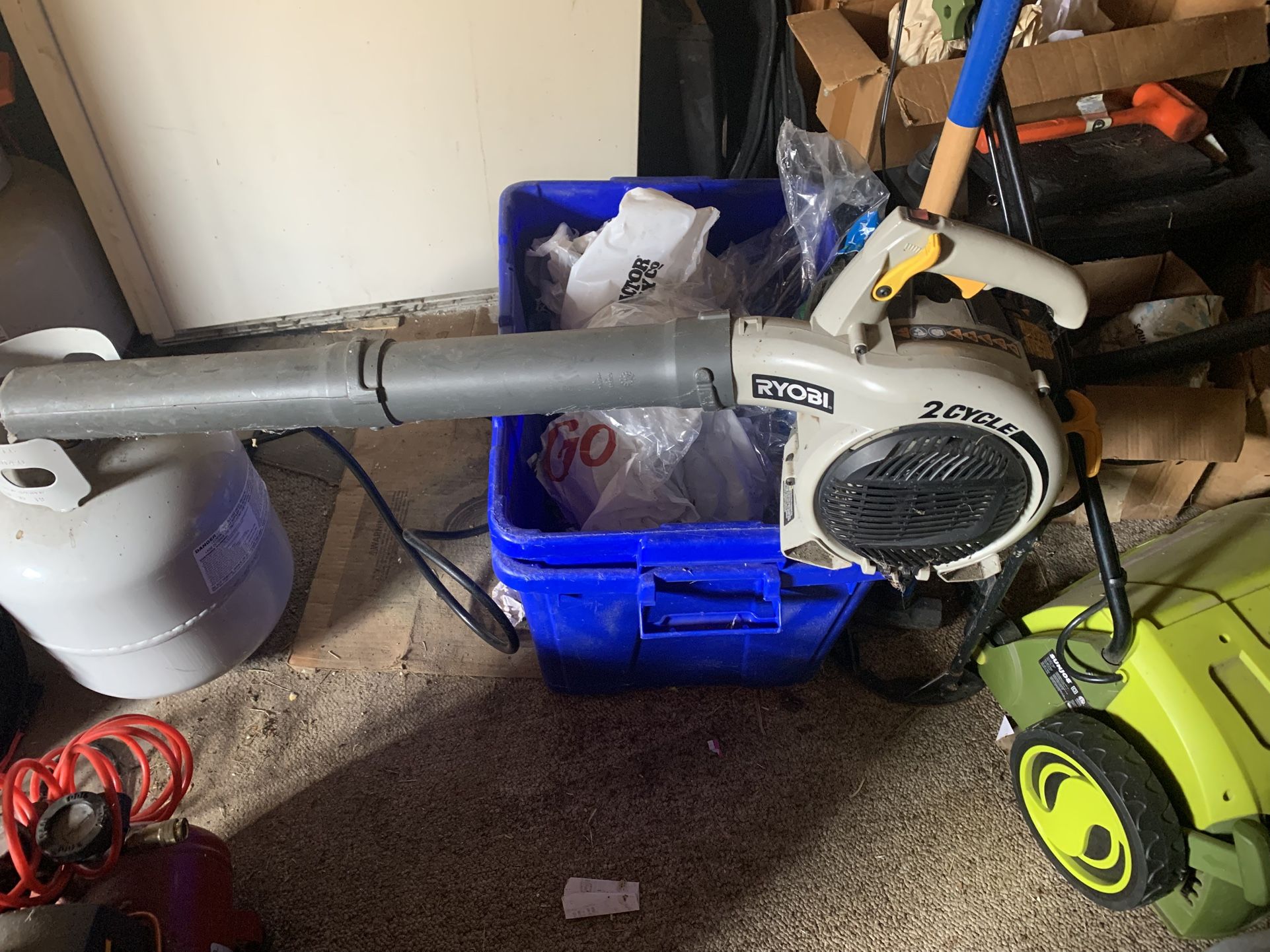 Ryobi RY09056 2-Cycle Blower