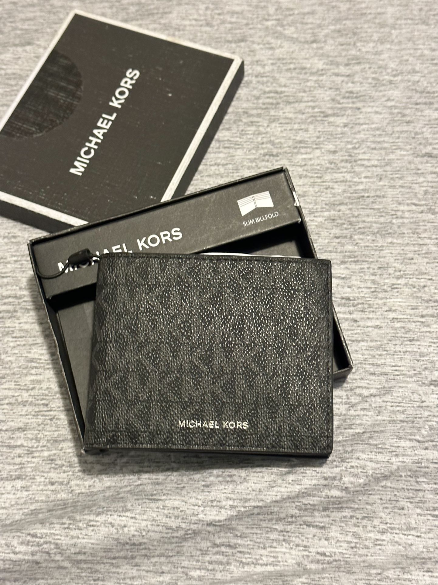 Brand New Michael Kors Wallet