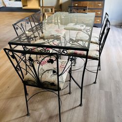 Wrought Iron Outdoor Furniture 