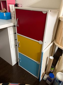 Wooden 3-shelf Bookcase with Doors in Rainbow