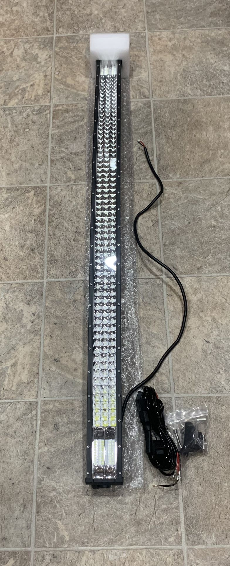 New Curved 50” inch 684W LED Light Bar Flood/Spot Combo Roof Driving Truck RZR SUV 4WD