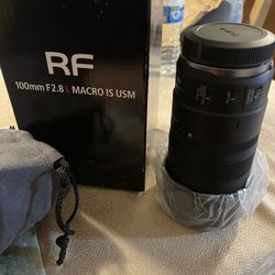 Canon RF100mm F2.8 L Macro IS USM