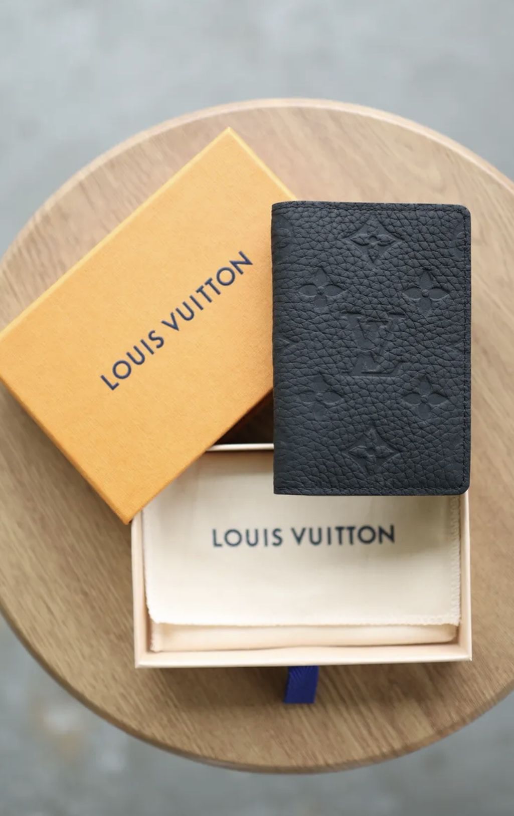 Louis Vuitton Upside Down Pocket Organizer for Sale in Glendale, CA -  OfferUp