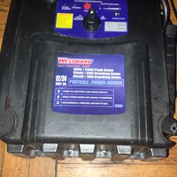 WESTWARD INDUSTRIAL BATTERY CHARGER / JUMPER 