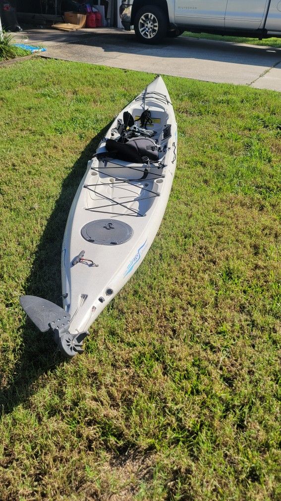 Hobie Mirage Adventure 16