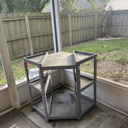 Changing table/plant table