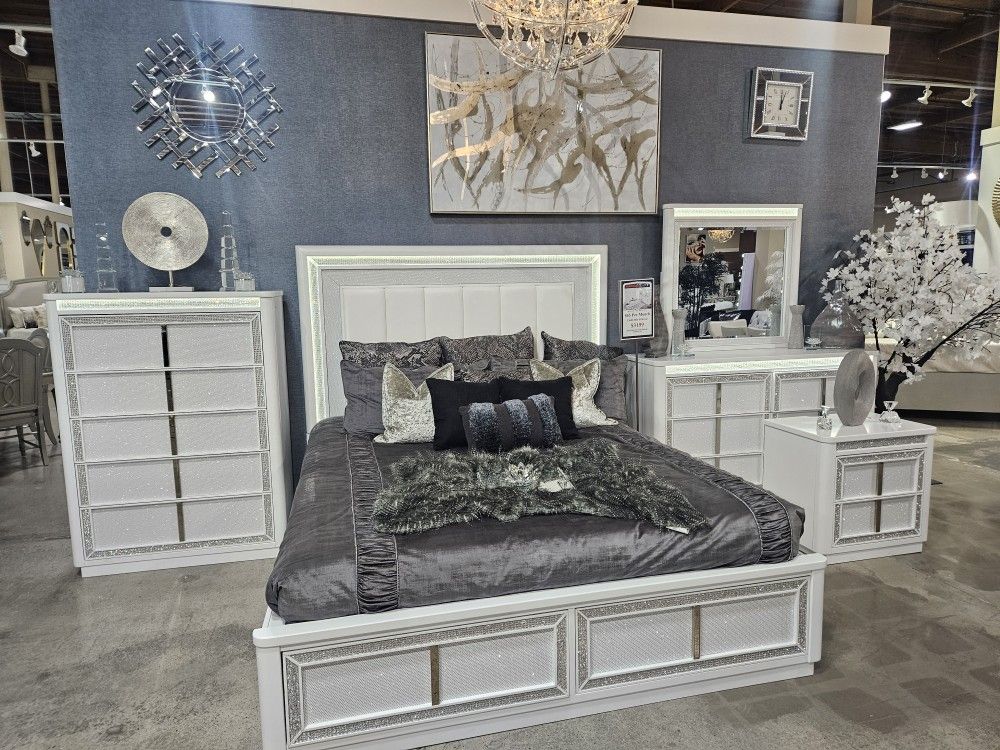 Queen Bedroom Set