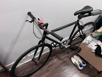 Single gear black bike