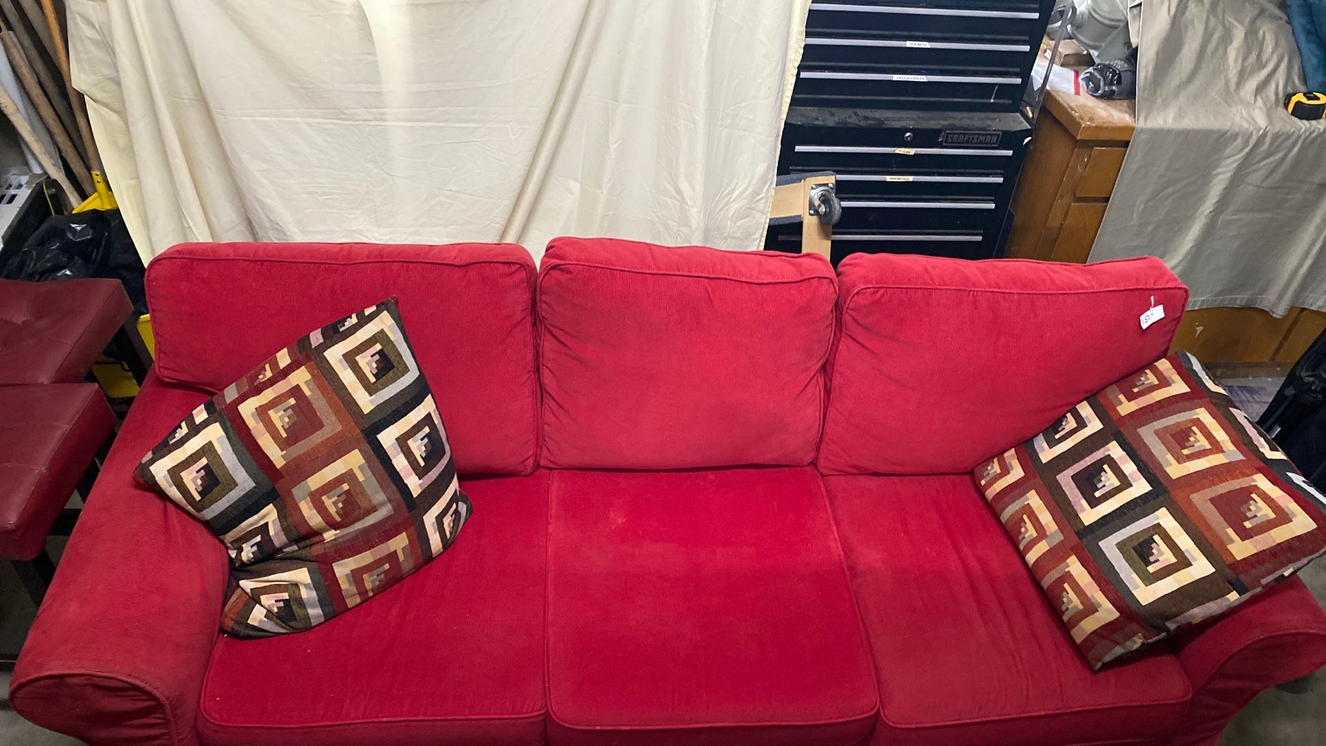 Couch With 2 Pillows