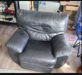 Love Seat Recliner And Ottoman