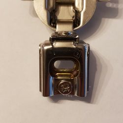 Cabinet Hinges