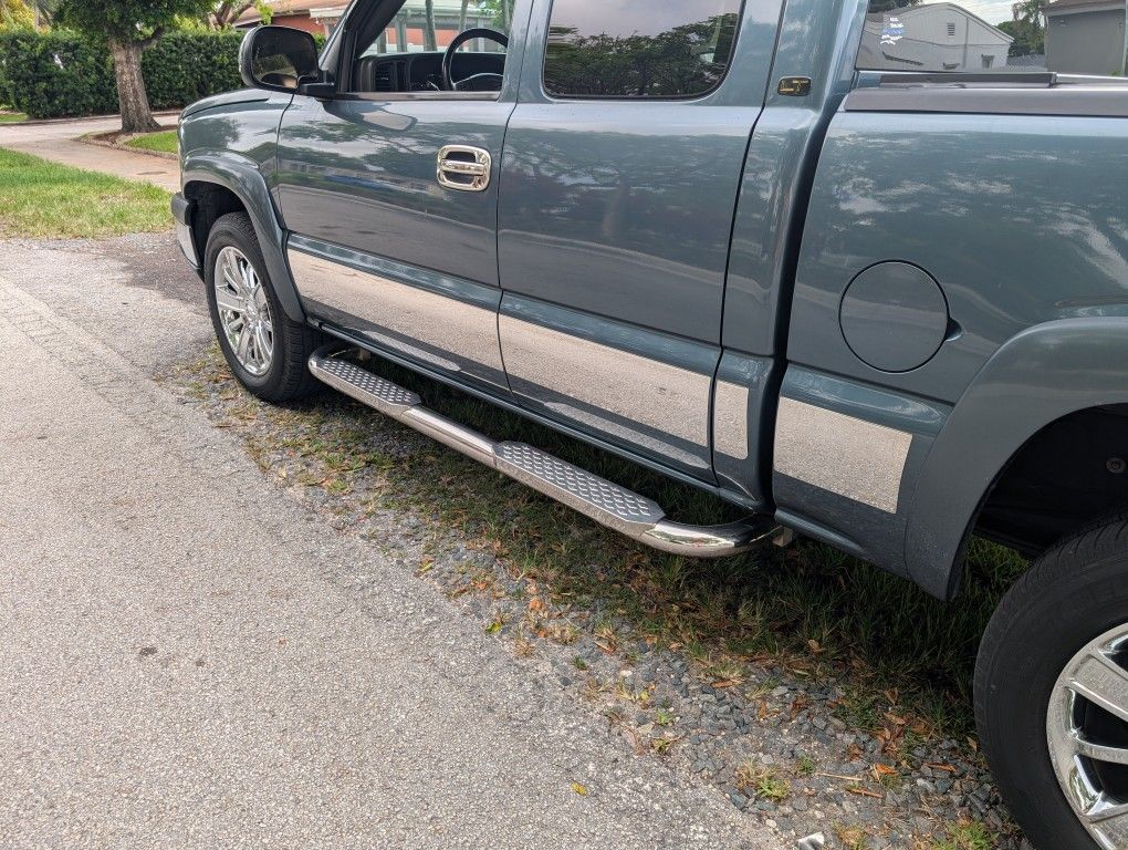 Chevy Silverado Steps Bars