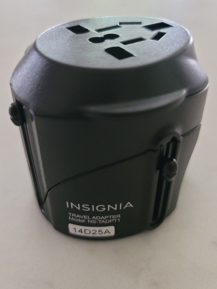 Insignia Travel Adapter NS-TADPT1