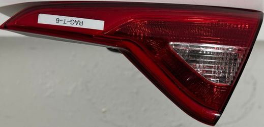⭐2015-2017 Hyundai Sonata OEM Rear Right Inner Taillight LED 92404-C2100⭐ RAG-T-6 