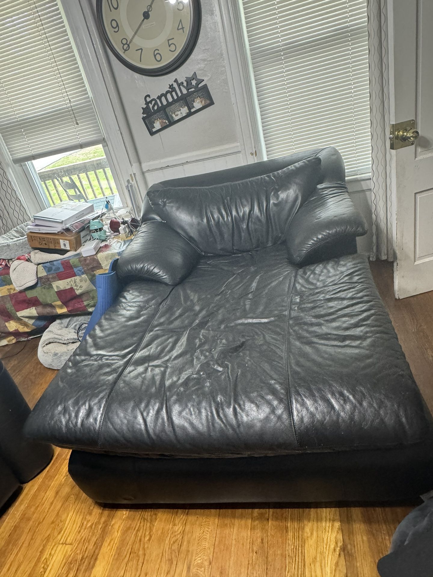 Free Black leather Chaise Chair