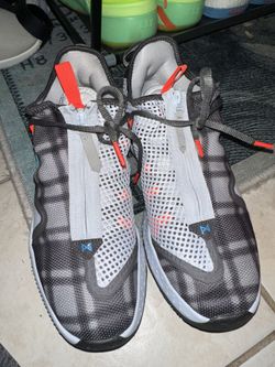 Nike PG4 plaid Size11.5M