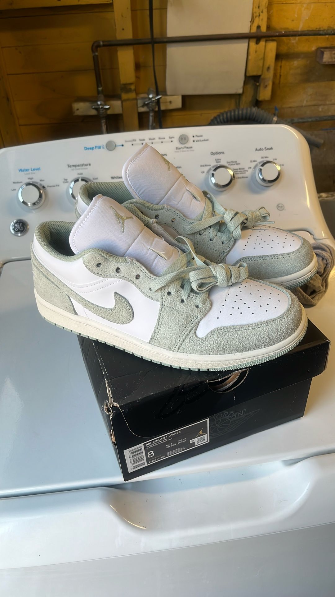 AIR JORDAN 1 Low SE