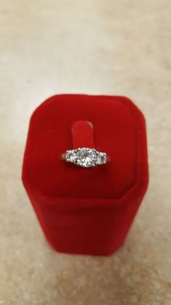 14k White Gold 3 CZ Stone Ring