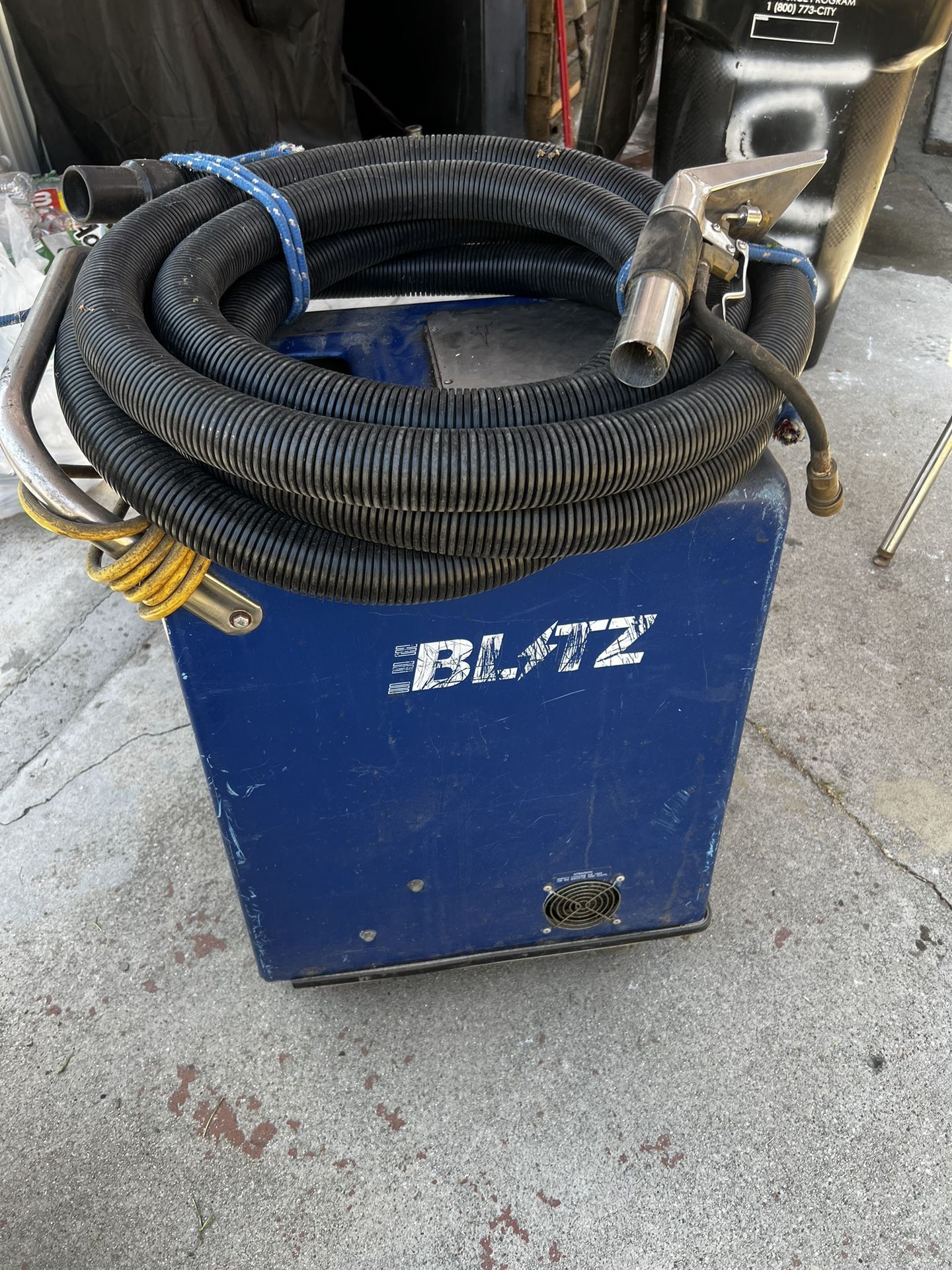 Blitz Carpet Cleaning Machine