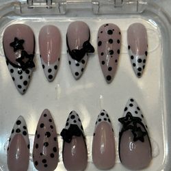 Black And White Nails