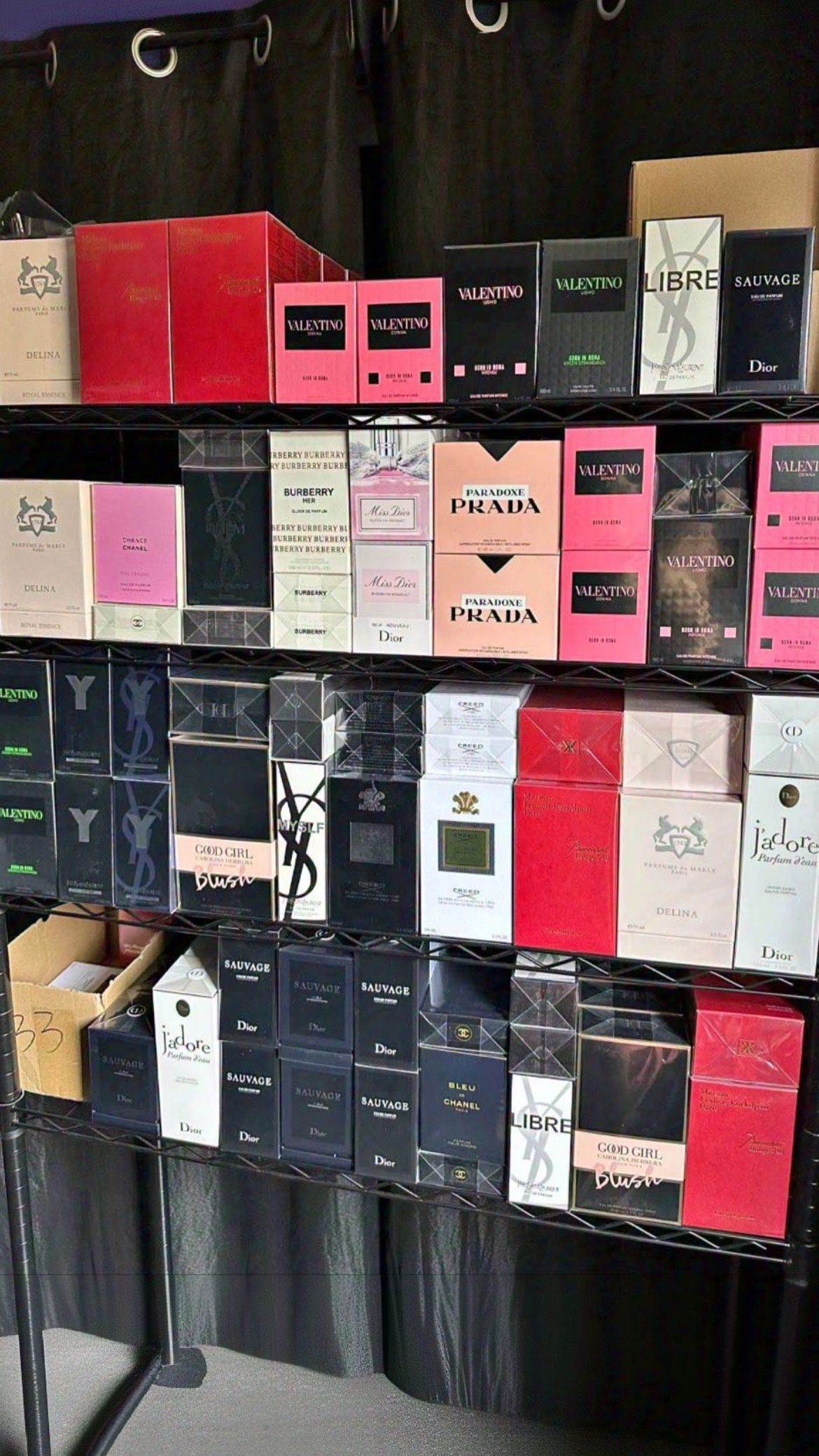 COLOGNES / PERFUMES