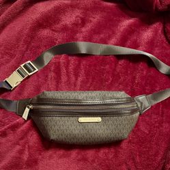 Michael Kors Belt Bag