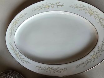 Noritake Shenandoah Fine China
Dinnerware Set