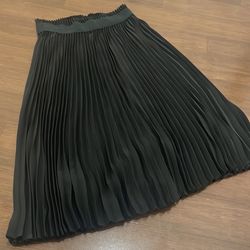 Babaton A-Line Black Midi Skirt Pleated Work