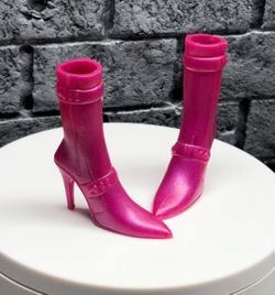 Bratz Flashback Fever Jade style boots Custom creamy pink metallic