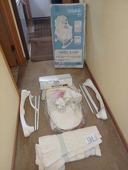 K o l c r a f t cuddle and care crib