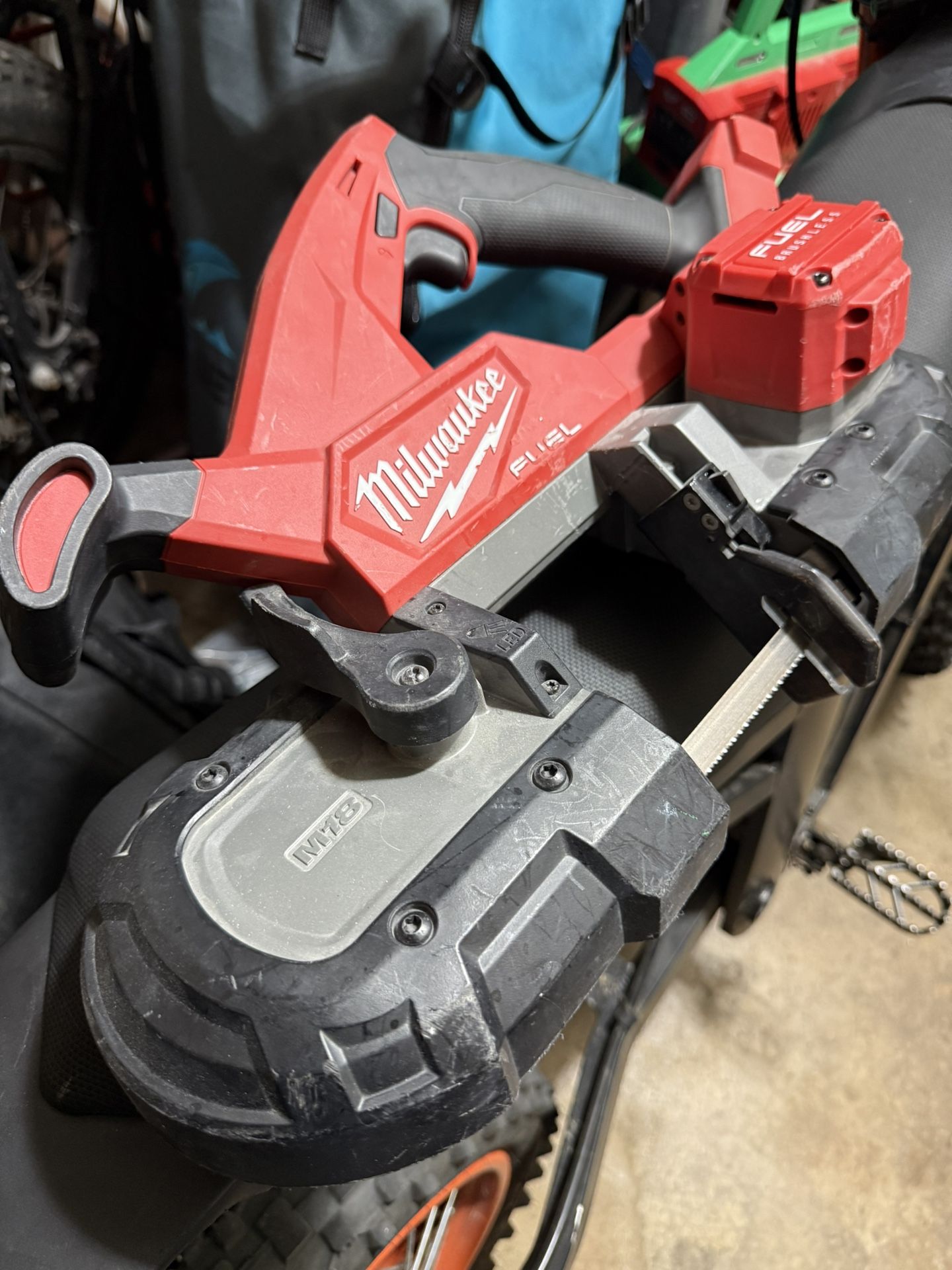 Milwaukee M18 Bandsaw